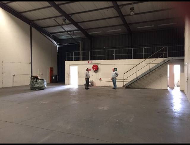 360M² FACTORY TO LET IN PAROW CENTRAL